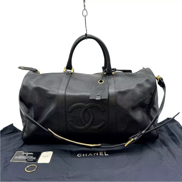 Auth CHANEL CC Matelasse Boston
Bag Gold Hardware Black Leather
#36634628 - Picture 1 of 12
